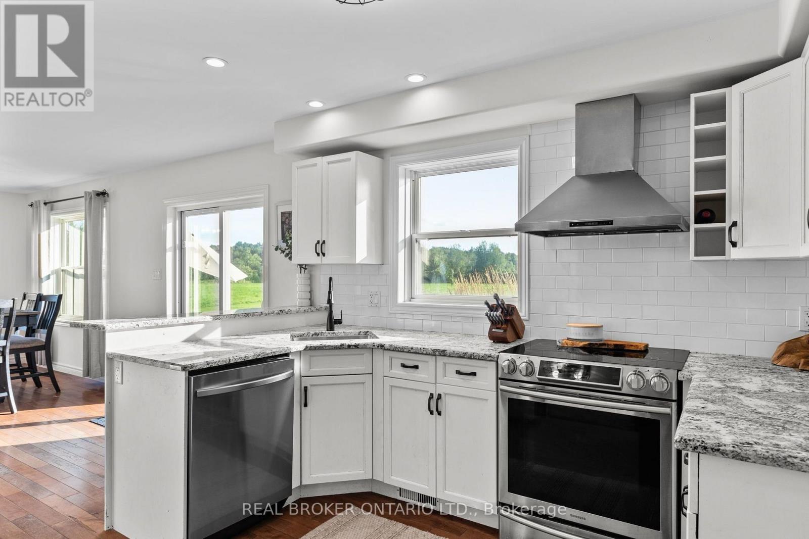 3750 10 Line N, Oro-Medonte, Ontario  L0K 1E0 - Photo 20 - S13787930