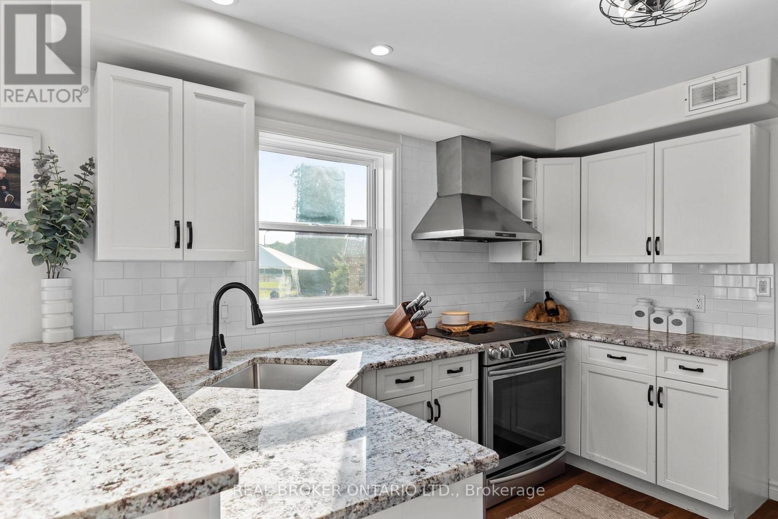 3750 10 Line N, Oro-Medonte, Ontario  L0K 1E0 - Photo 21 - S13787930