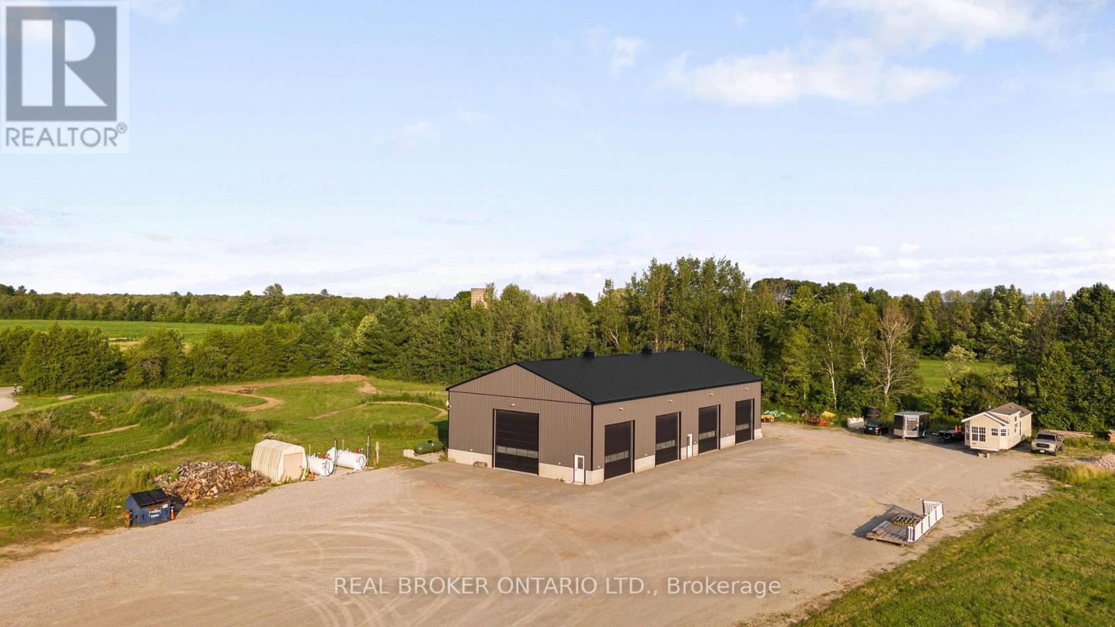 3750 10 Line N, Oro-Medonte, Ontario  L0K 1E0 - Photo 8 - S13787930