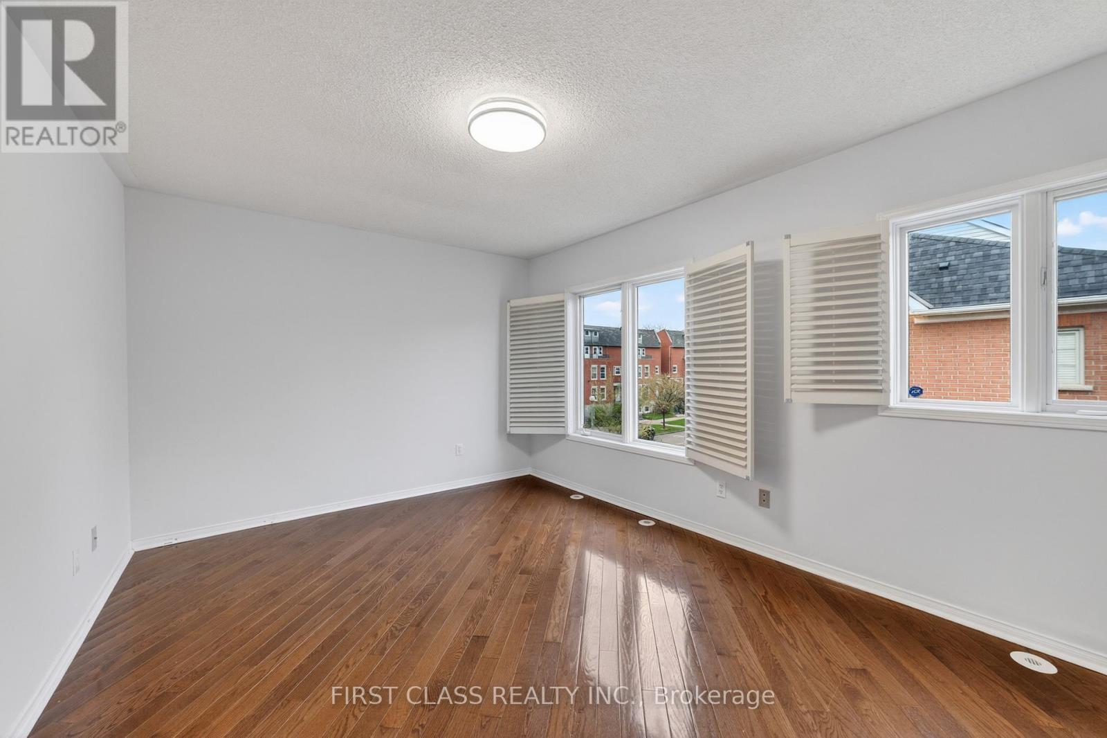 Th10 - 3076 Lake Shore Boulevard W, Toronto, Ontario M8V 1K3 - Photo 20 - W13787706