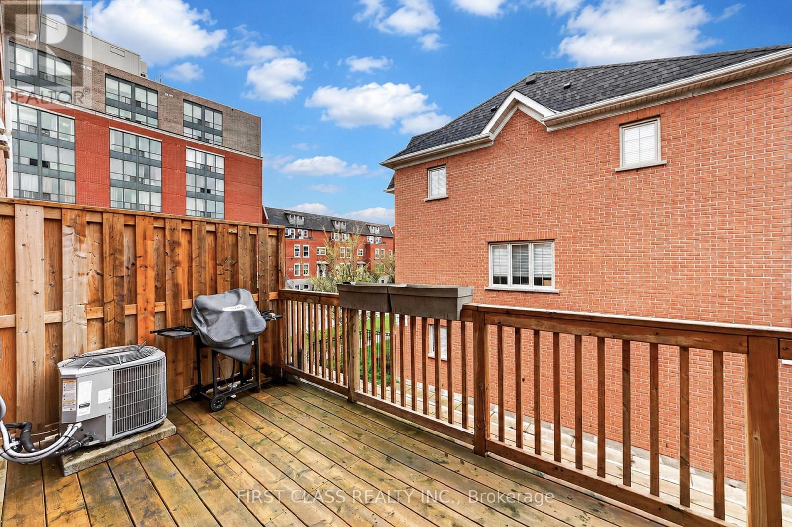 Th10 - 3076 Lake Shore Boulevard W, Toronto, Ontario M8V 1K3 - Photo 32 - W13787706