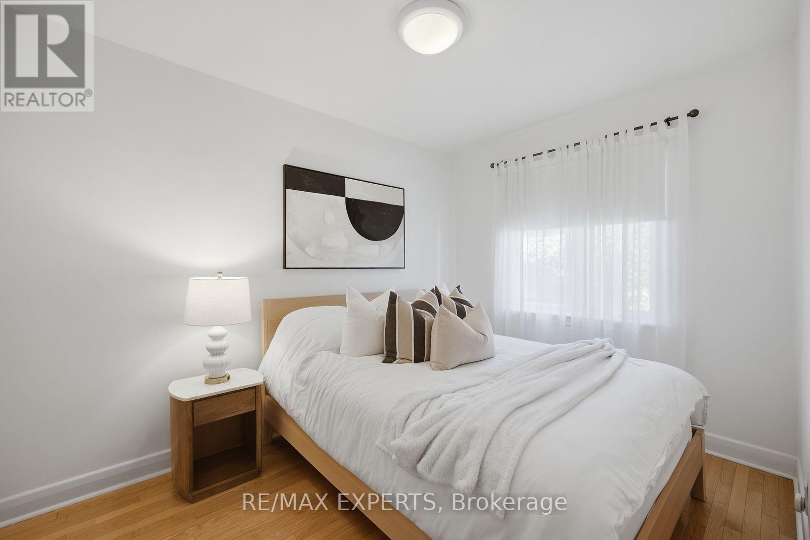90 Heathrow Drive, Toronto, Ontario  M3M 1X3 - Photo 12 - W13787724