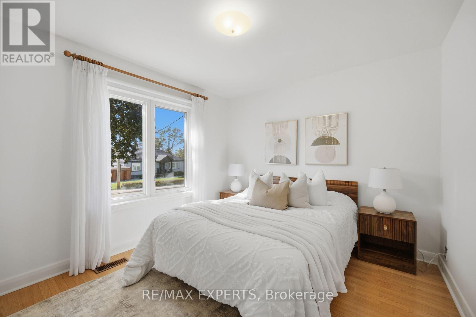 90 Heathrow Drive, Toronto, Ontario  M3M 1X3 - Photo 13 - W13787724