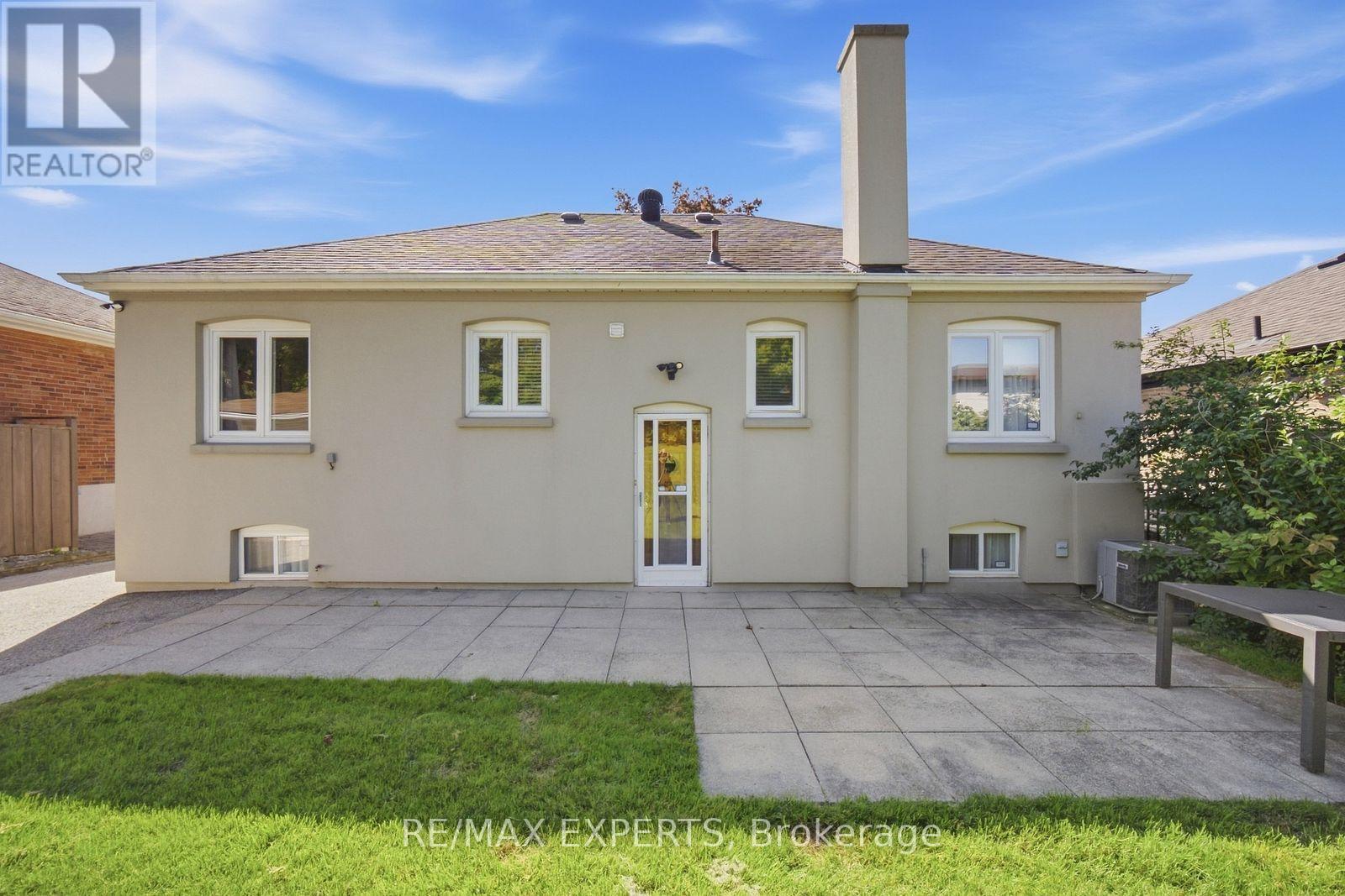 90 Heathrow Drive, Toronto, Ontario  M3M 1X3 - Photo 28 - W13787724