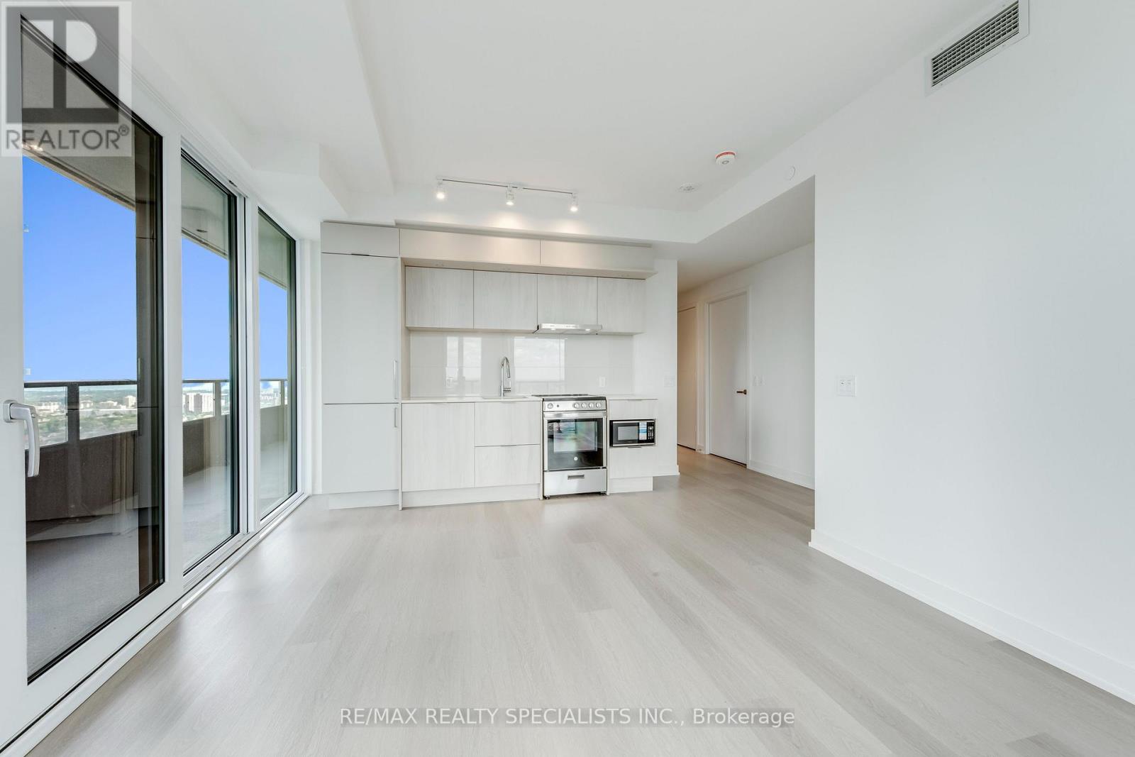 2705 - 448 Burnhamthorpe Road, Mississauga, Ontario  L5B 0R4 - Photo 13 - W13787880