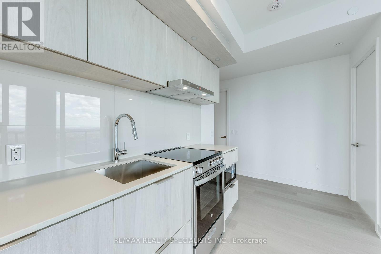 2705 - 448 Burnhamthorpe Road, Mississauga, Ontario  L5B 0R4 - Photo 16 - W13787880