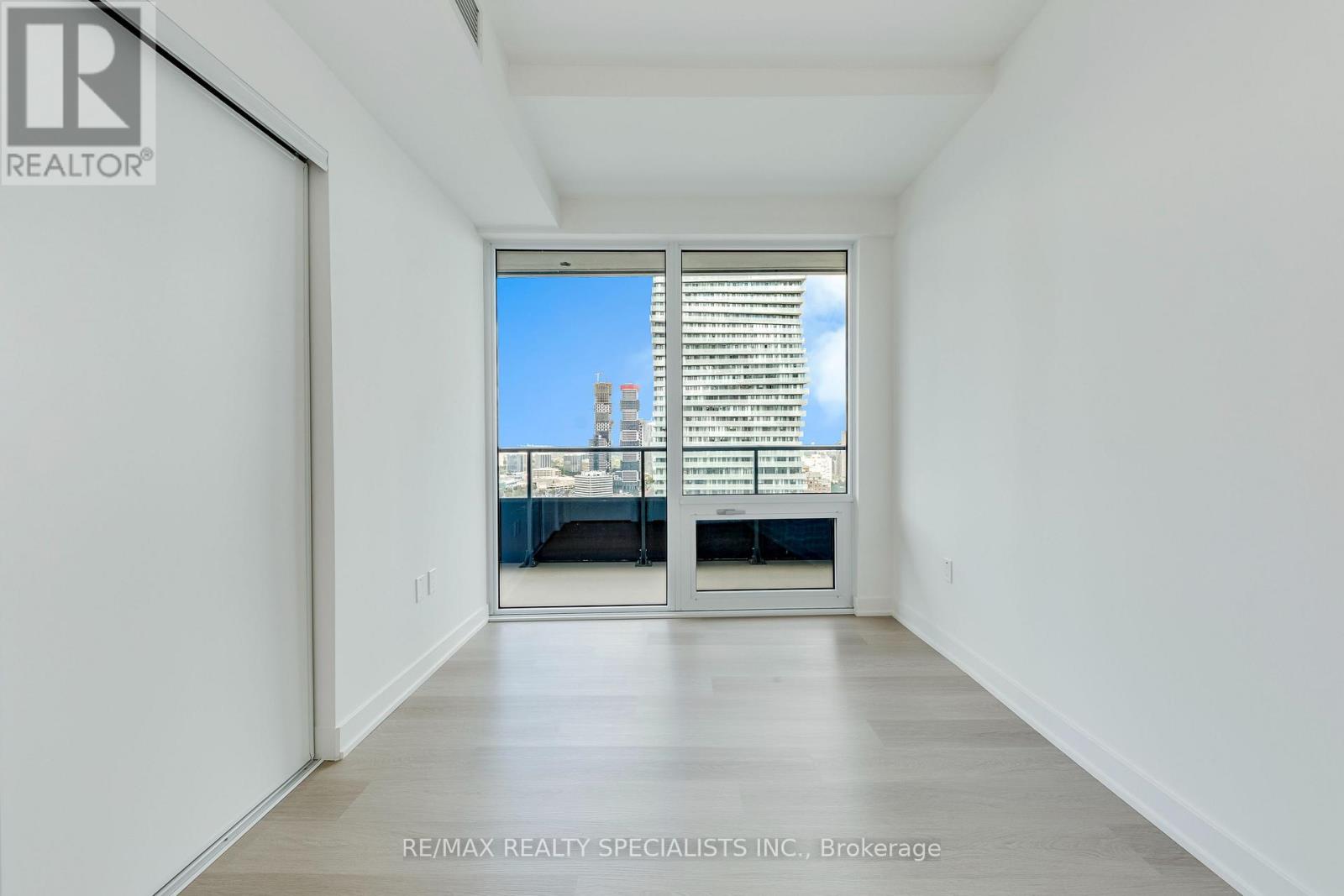 2705 - 448 Burnhamthorpe Road, Mississauga, Ontario  L5B 0R4 - Photo 18 - W13787880