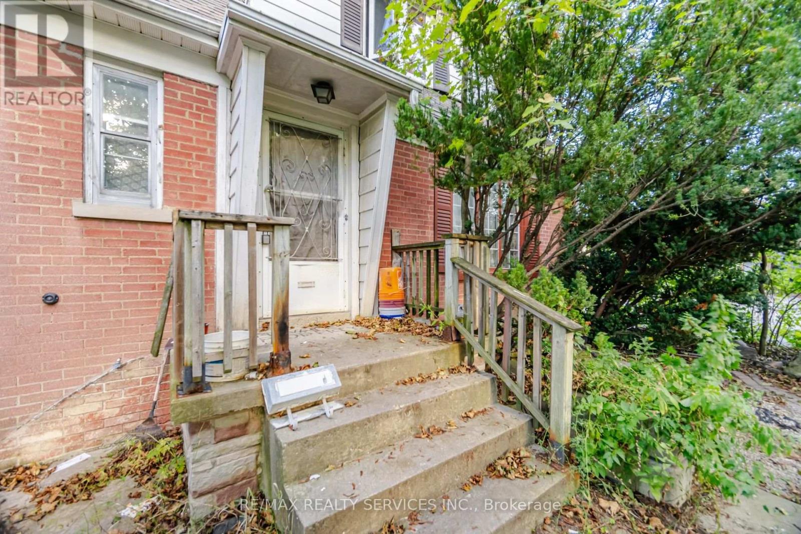 7 Ashbourne Drive, Toronto, Ontario  M9B 4H1 - Photo 14 - W13787968