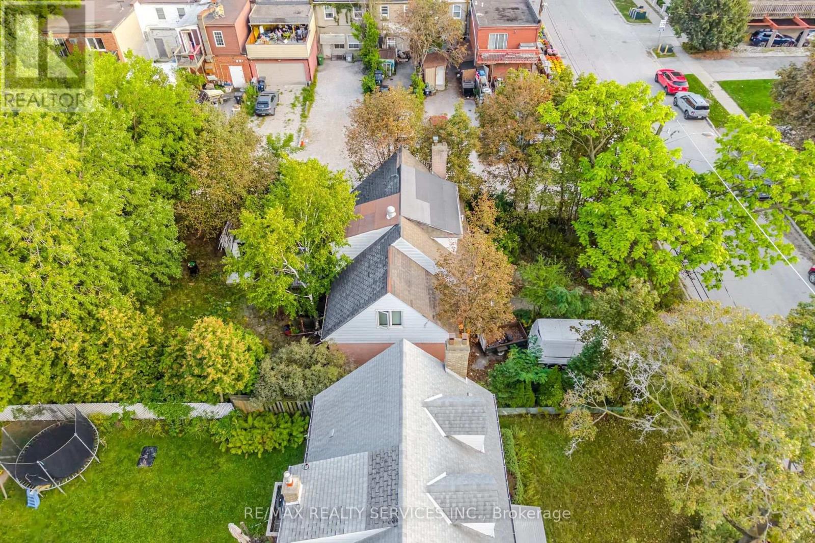 7 Ashbourne Drive, Toronto, Ontario  M9B 4H1 - Photo 19 - W13787968