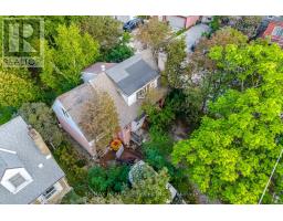 7 ASHBOURNE DRIVE, Toronto, Ontario