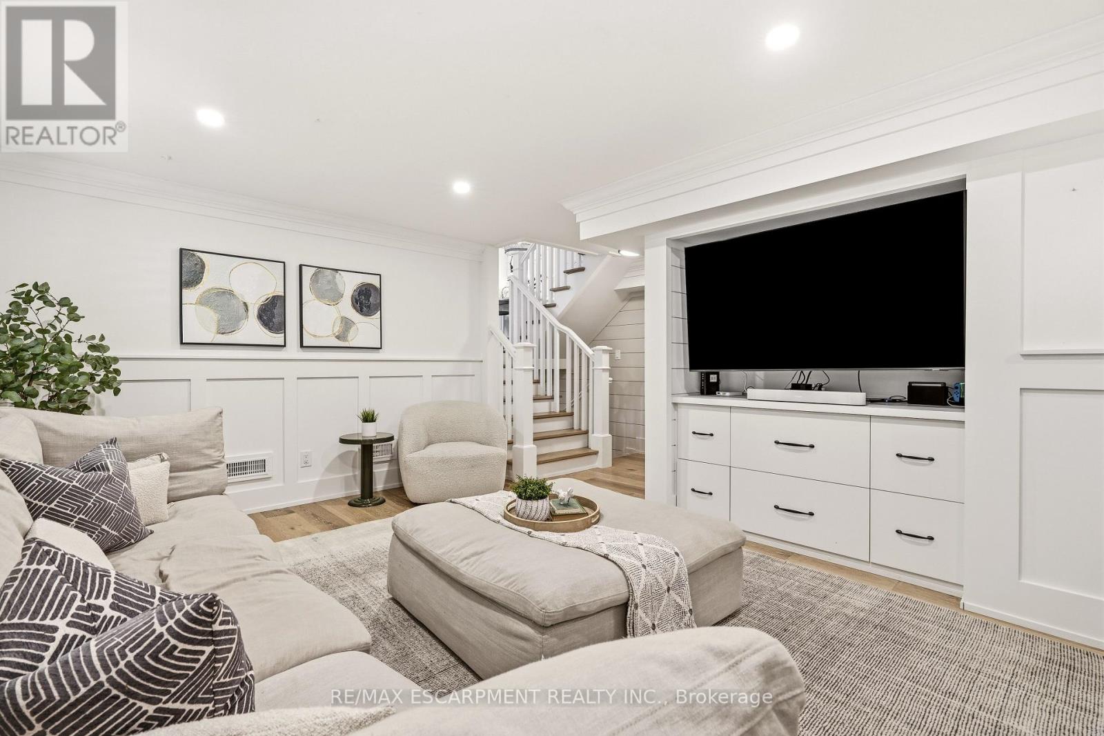330 Camelot Court, Burlington, Ontario  L7L 2G3 - Photo 30 - W13787970