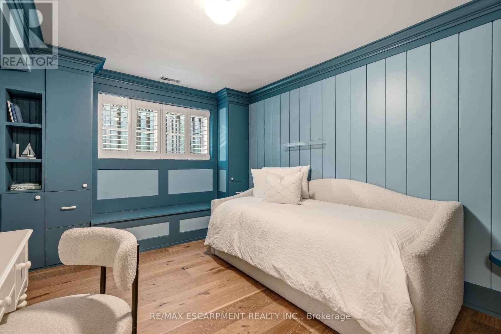 330 Camelot Court, Burlington, Ontario  L7L 2G3 - Photo 34 - W13787970