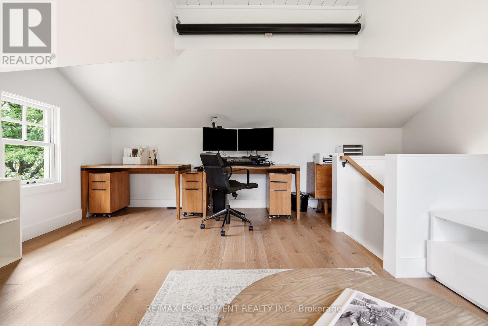 330 Camelot Court, Burlington, Ontario  L7L 2G3 - Photo 43 - W13787970