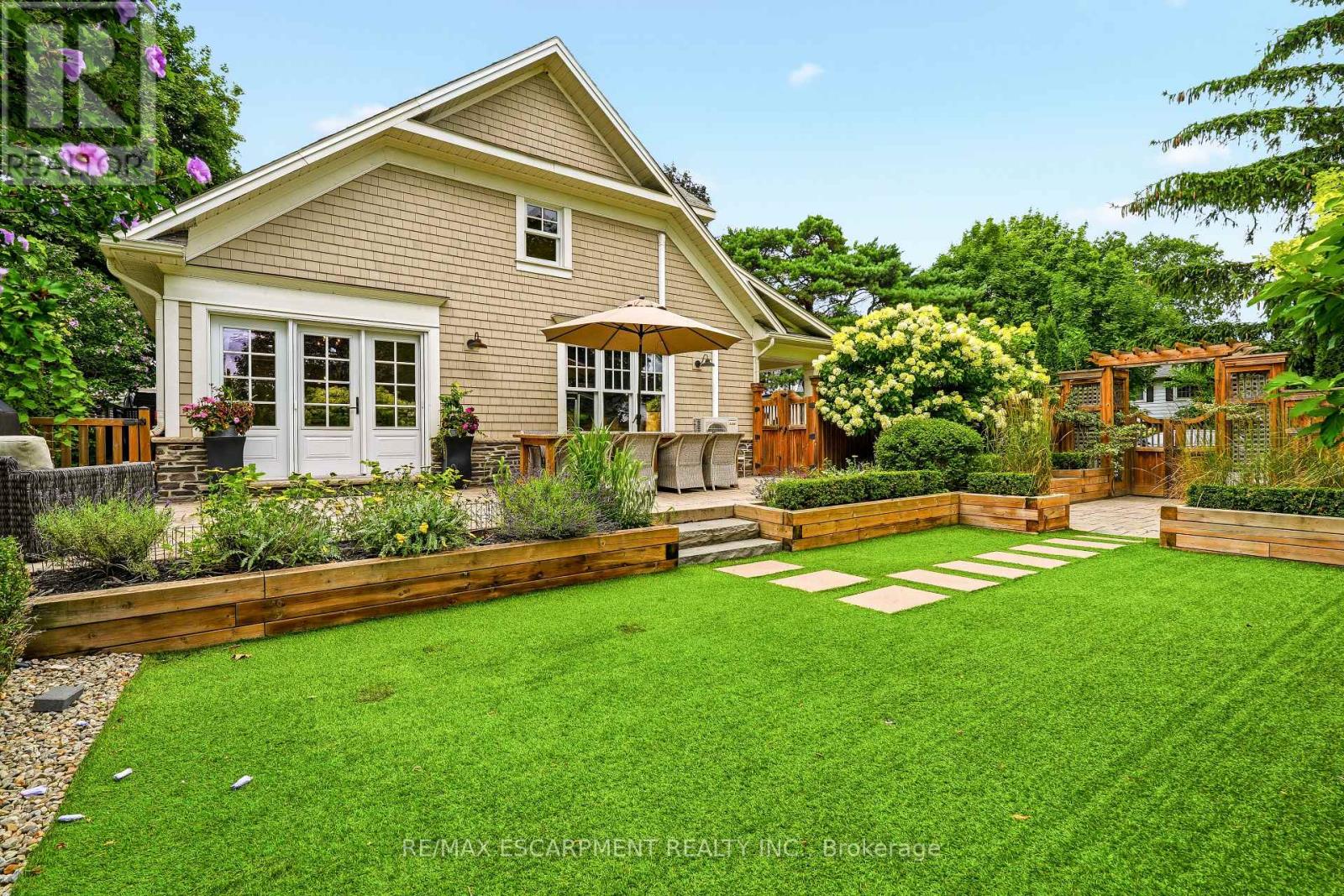 330 Camelot Court, Burlington, Ontario  L7L 2G3 - Photo 47 - W13787970