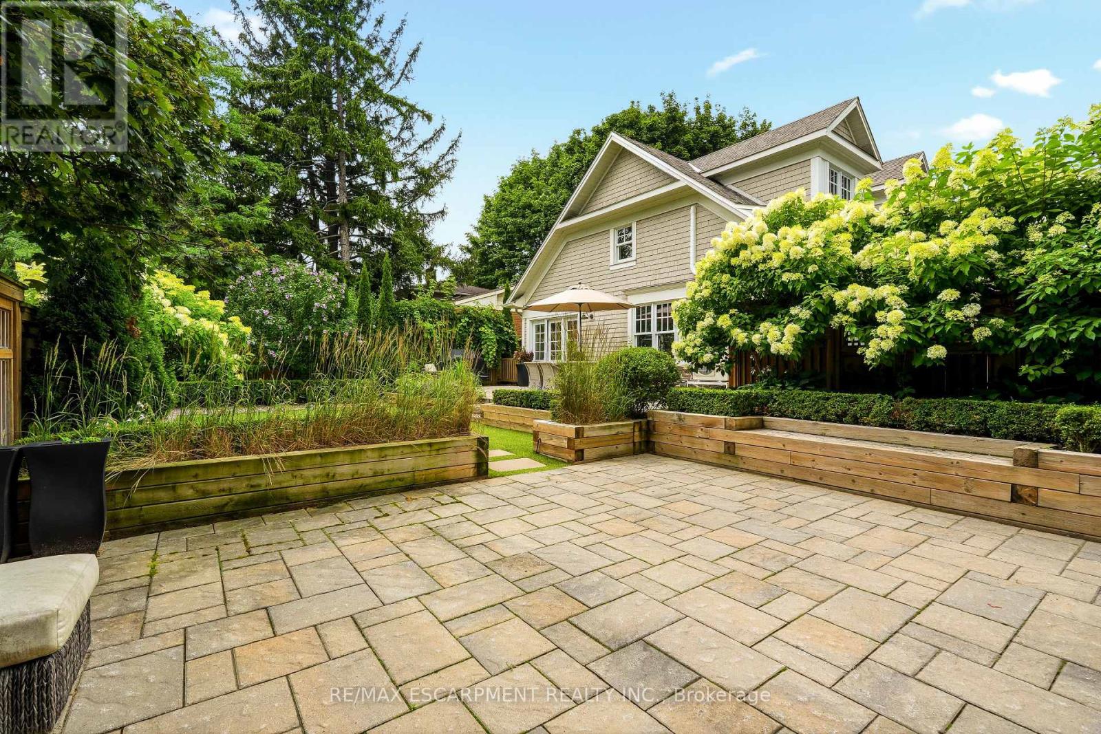 330 Camelot Court, Burlington, Ontario  L7L 2G3 - Photo 49 - W13787970