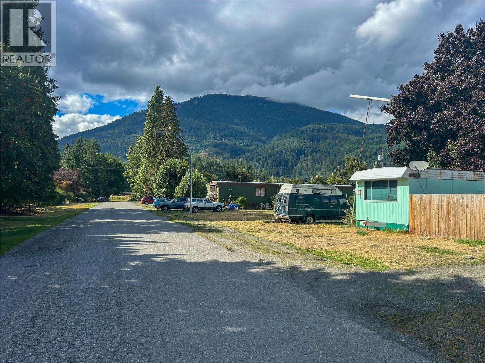 244 E Avenue, Kaslo, British Columbia  V0G 1M0 - Photo 22 - 10400726