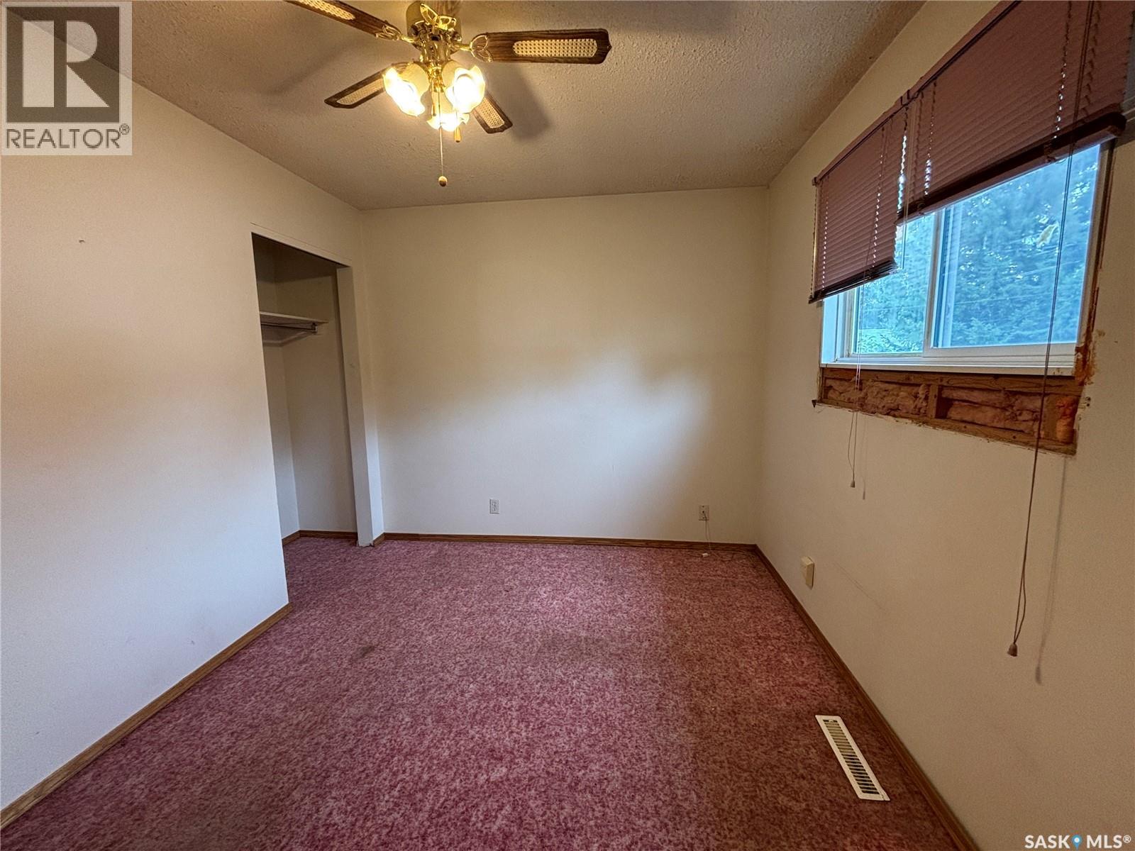 105 Griffin Street, Maple Creek, Saskatchewan  S0N 1N0 - Photo 17 - SK048035