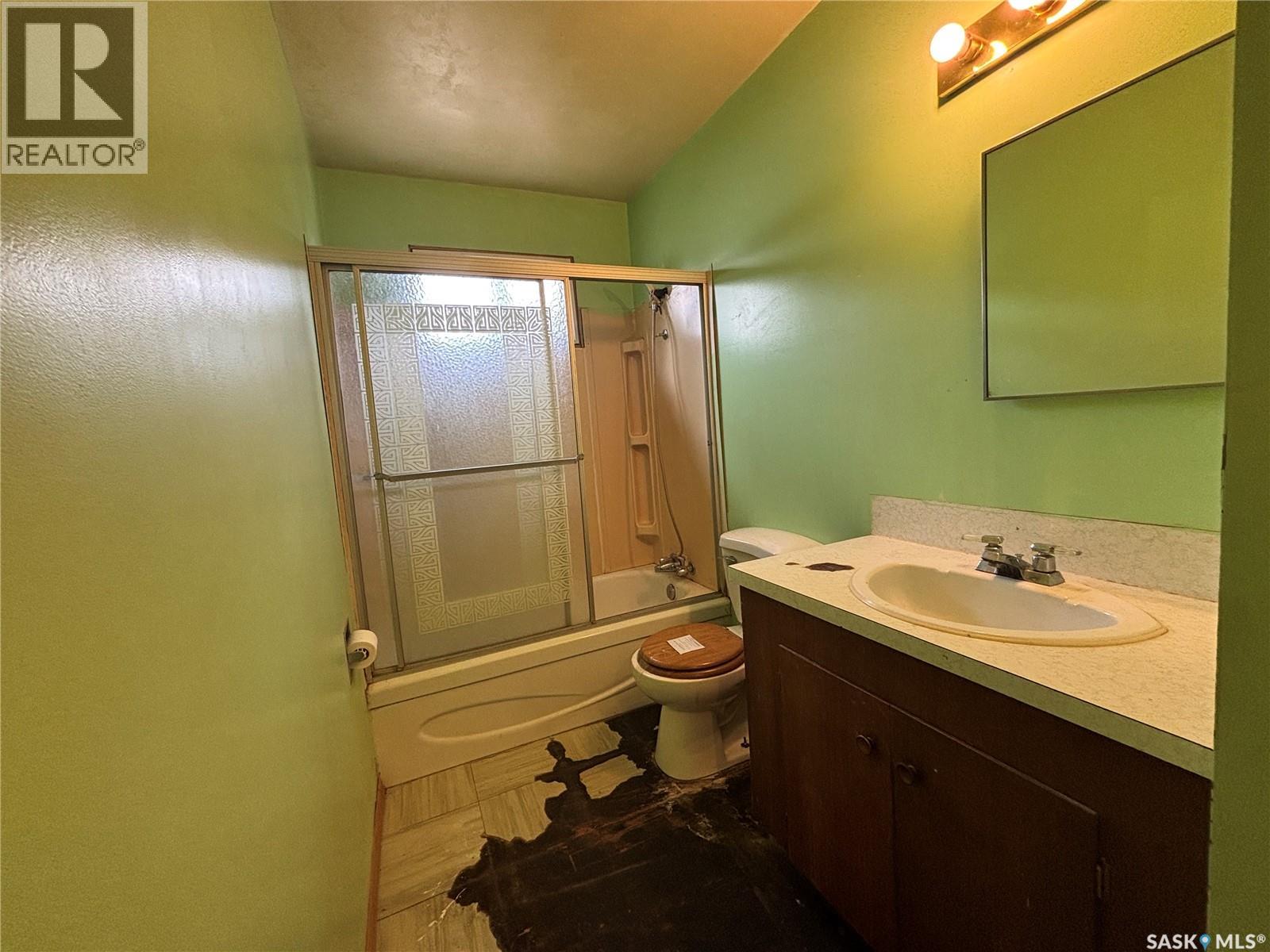 105 Griffin Street, Maple Creek, Saskatchewan  S0N 1N0 - Photo 20 - SK048035