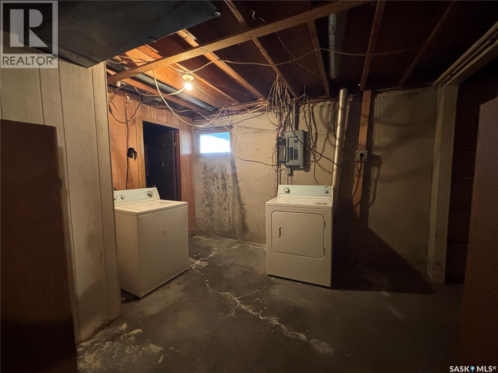 105 Griffin Street, Maple Creek, Saskatchewan  S0N 1N0 - Photo 21 - SK048035