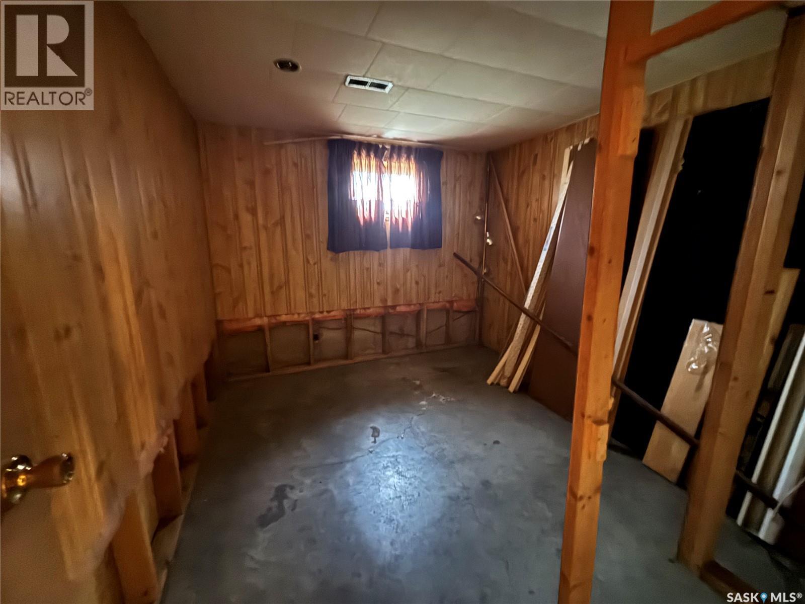 105 Griffin Street, Maple Creek, Saskatchewan  S0N 1N0 - Photo 23 - SK048035