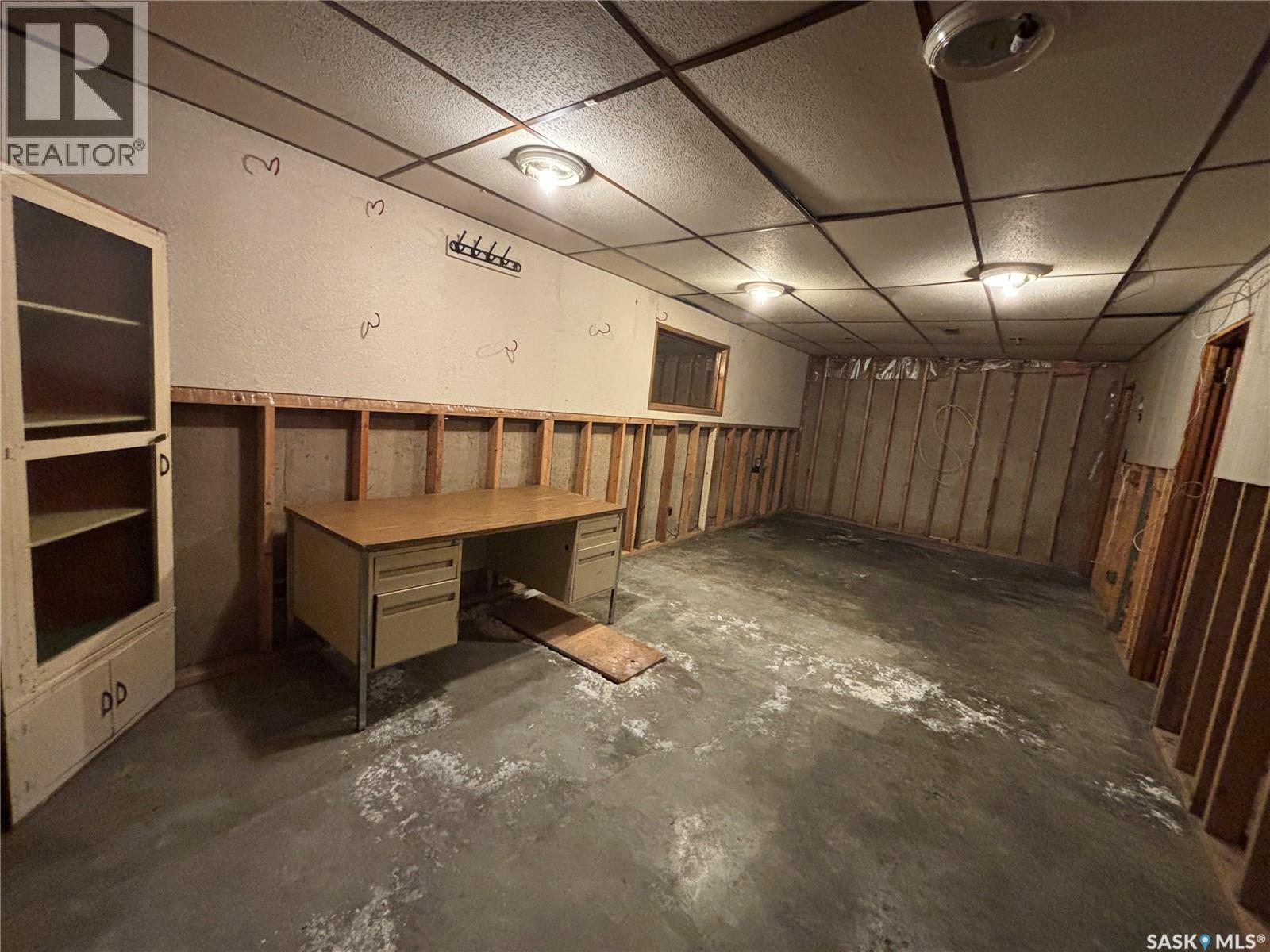 105 Griffin Street, Maple Creek, Saskatchewan  S0N 1N0 - Photo 25 - SK048035