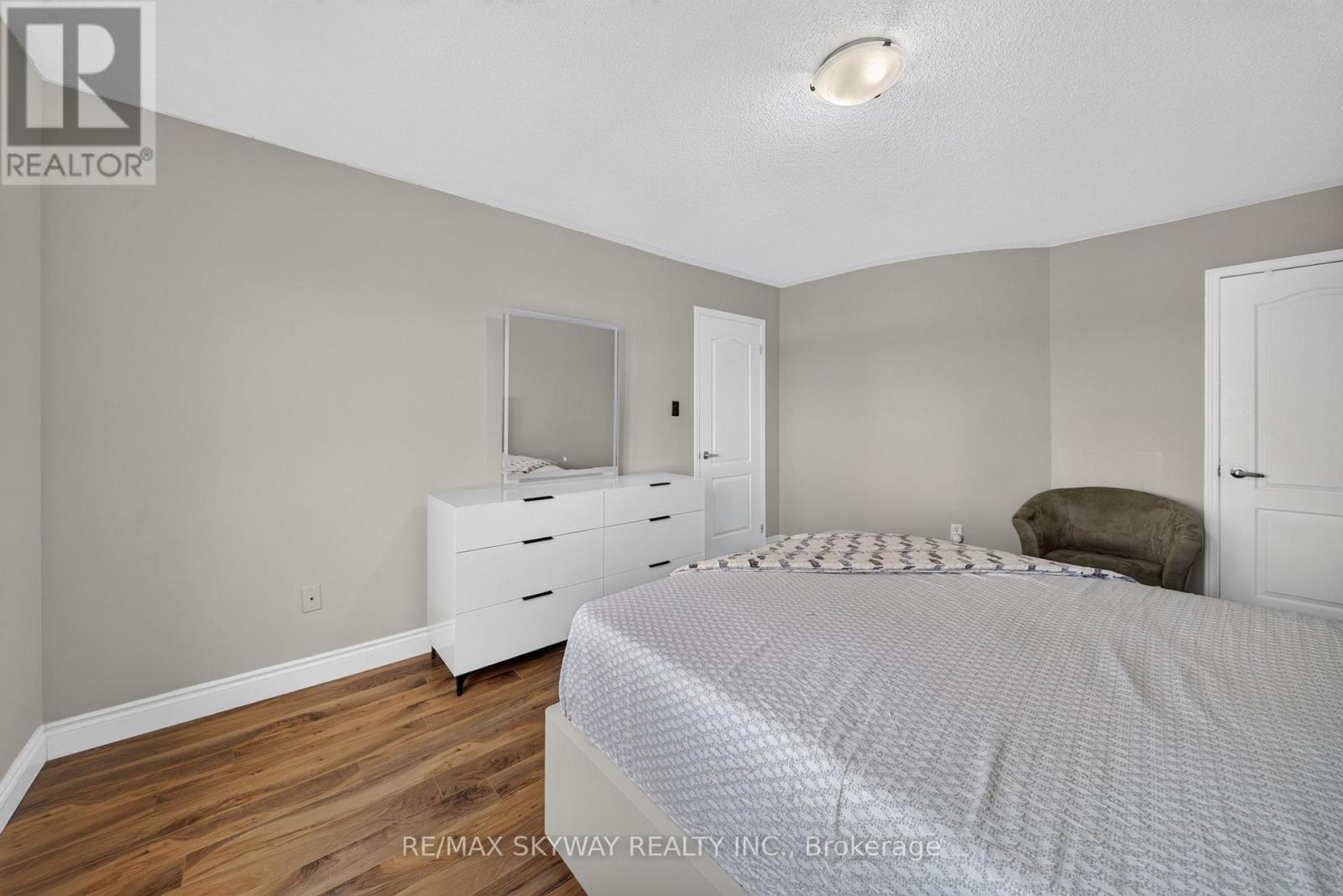59 Crystal Glen Crescent, Brampton, Ontario  L6X 0K2 - Photo 22 - W13749618