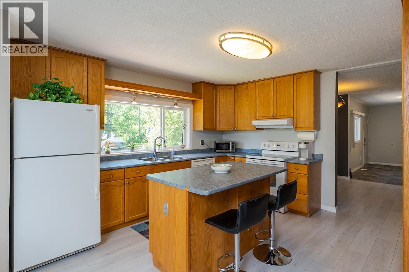 1716 Shady Valley Road, Prince George, British Columbia  V2K 5S5 - Photo 3 - R3165851