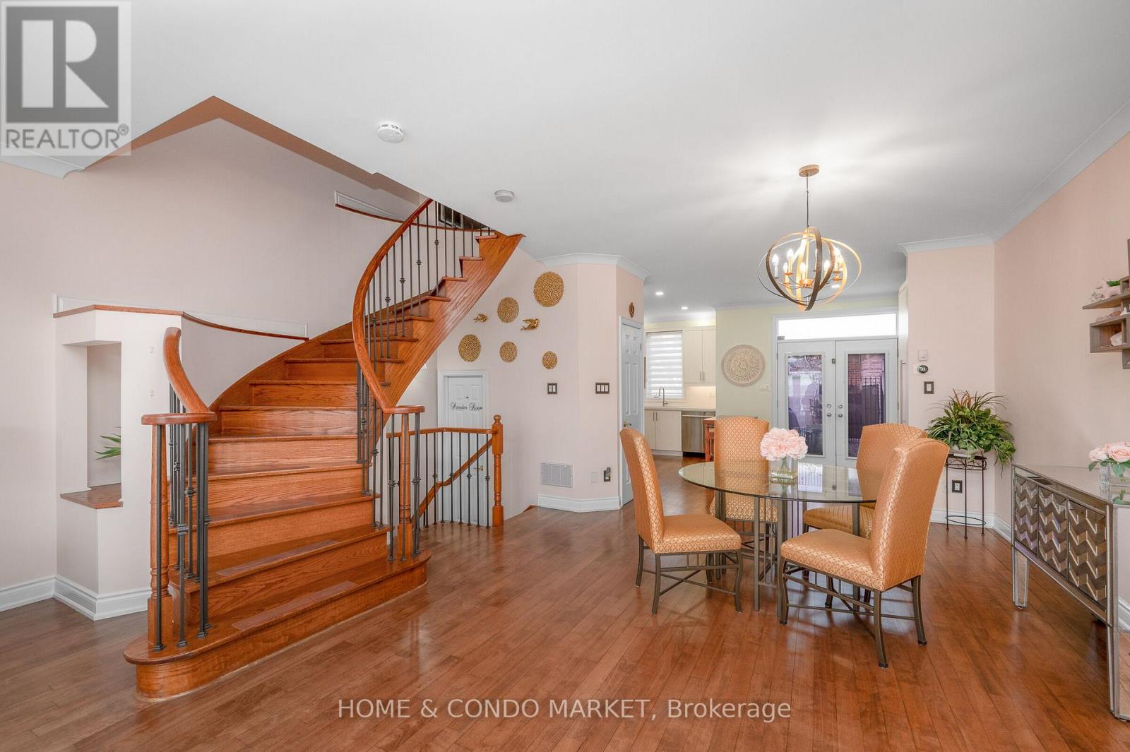 3 - 194 Lakeshore Road W, Mississauga, Ontario  L5H 1G6 - Photo 10 - W13229908