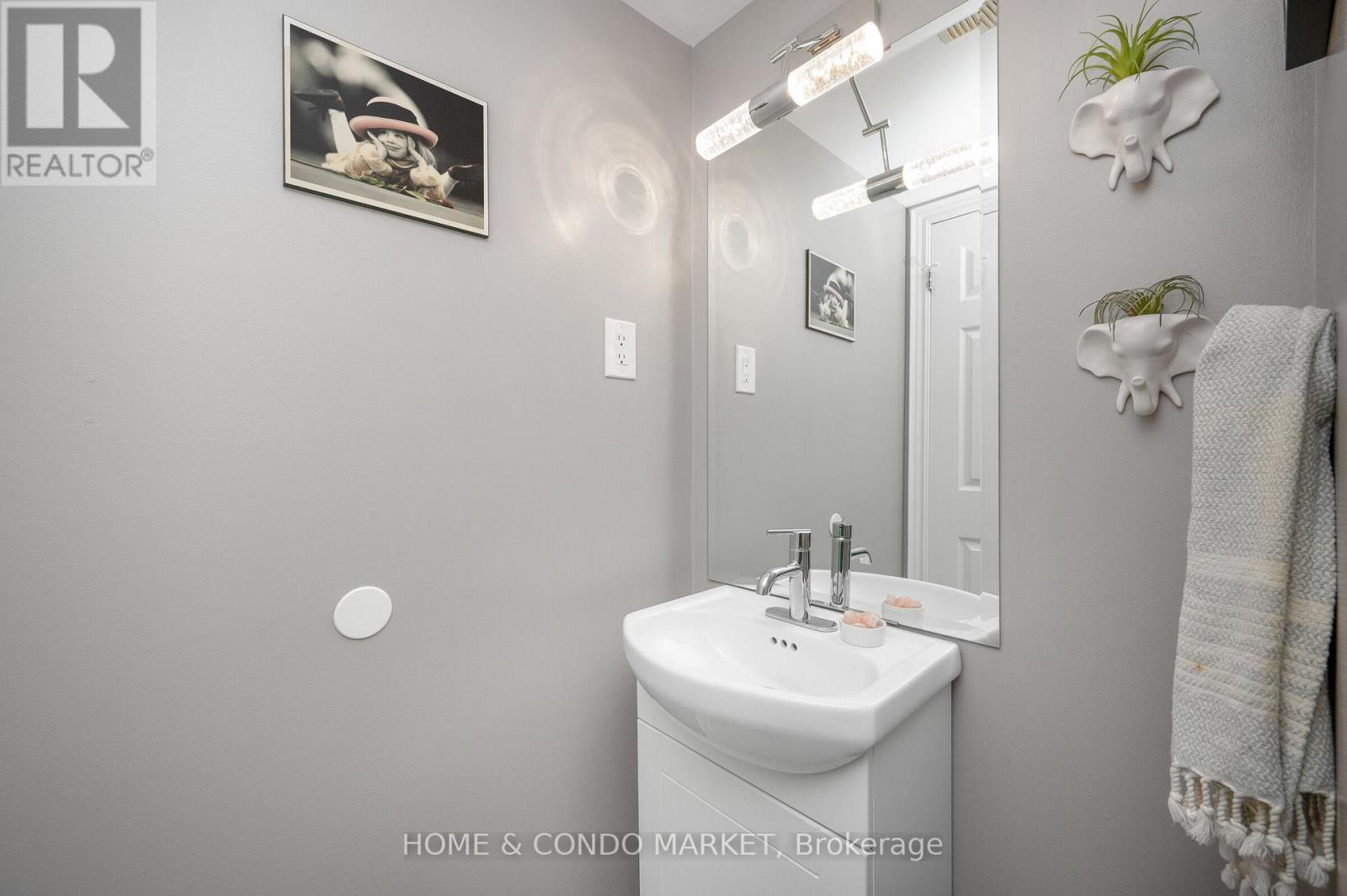 3 - 194 Lakeshore Road W, Mississauga, Ontario  L5H 1G6 - Photo 13 - W13229908