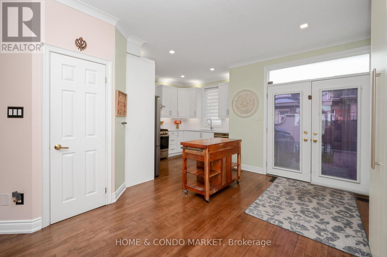 3 - 194 Lakeshore Road W, Mississauga, Ontario  L5H 1G6 - Photo 15 - W13229908