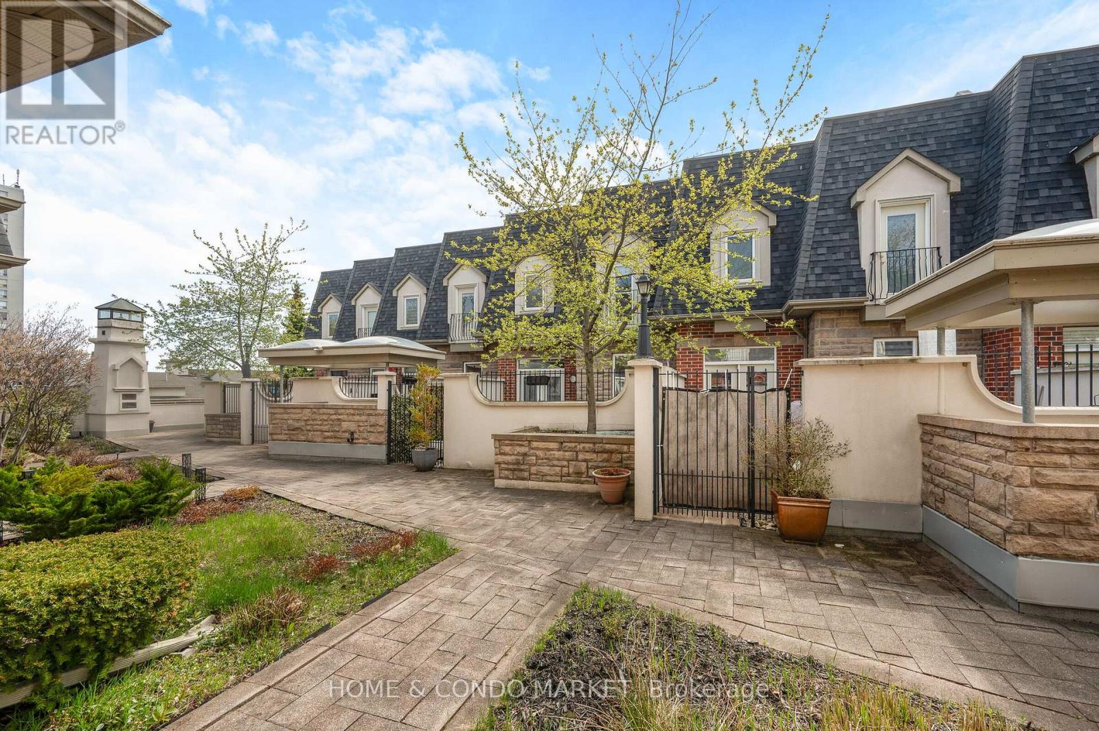 3 - 194 Lakeshore Road W, Mississauga, Ontario  L5H 1G6 - Photo 18 - W13229908