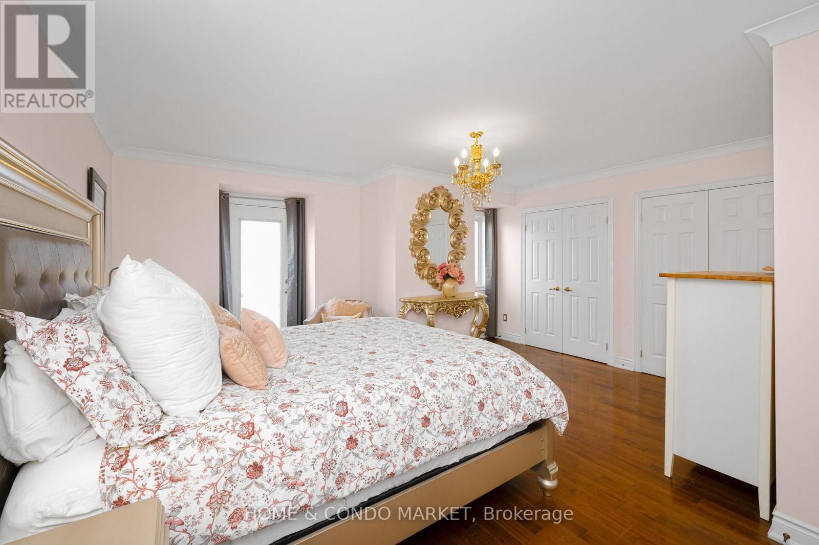 3 - 194 Lakeshore Road W, Mississauga, Ontario  L5H 1G6 - Photo 20 - W13229908