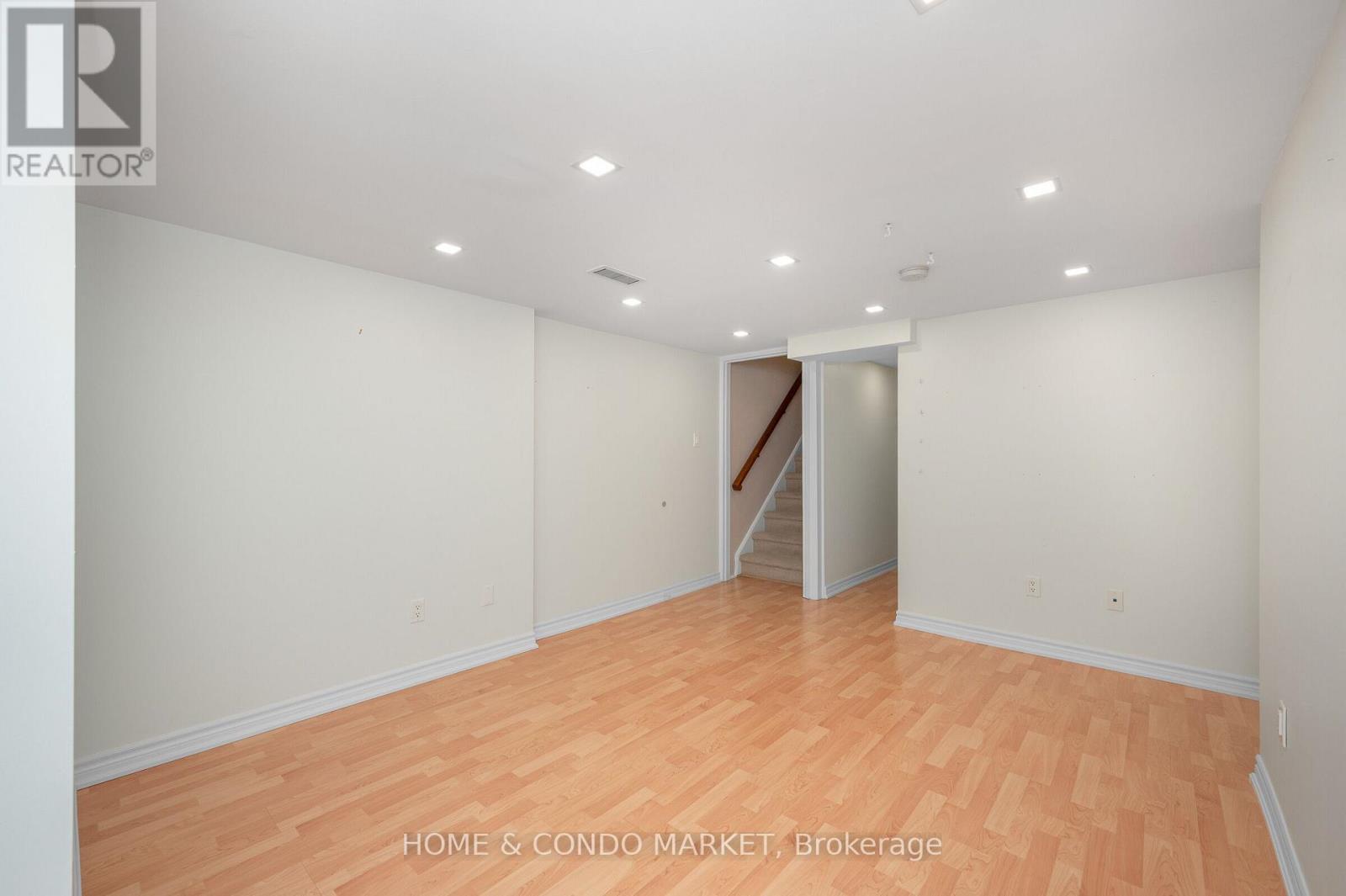 3 - 194 Lakeshore Road W, Mississauga, Ontario  L5H 1G6 - Photo 34 - W13229908