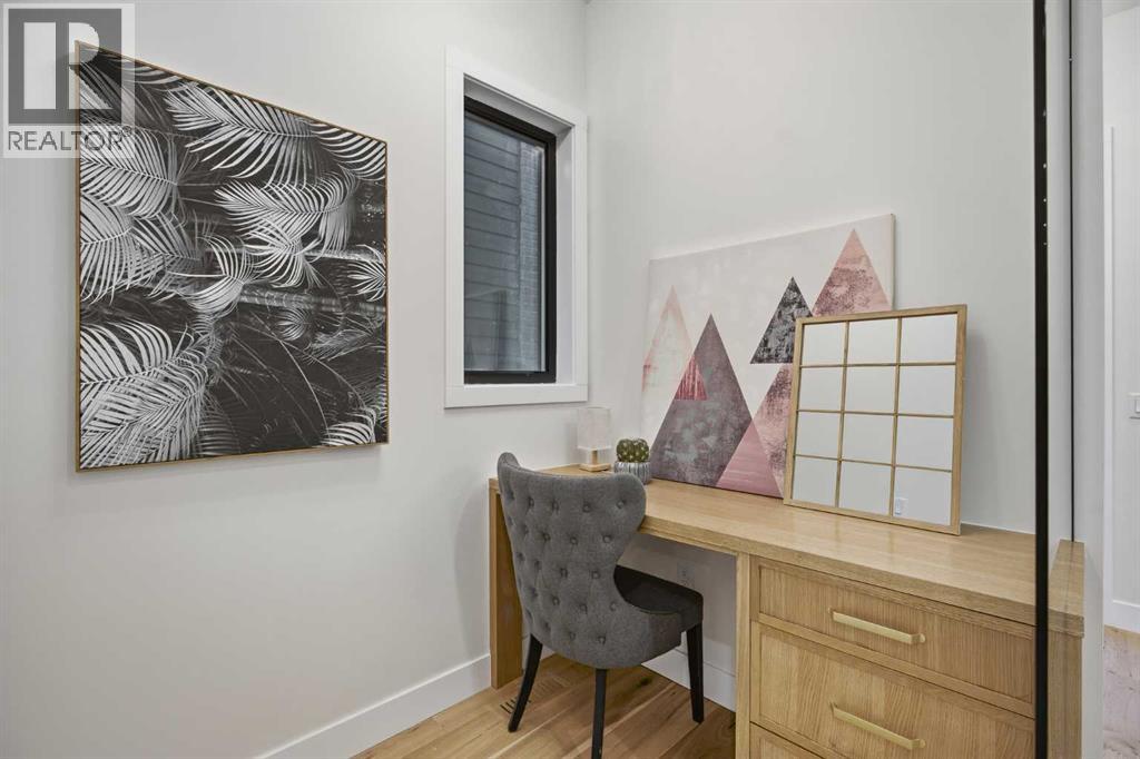 114 7 Avenue NW, Calgary, Alberta  T2M 0A2 - Photo 10 - A2275541