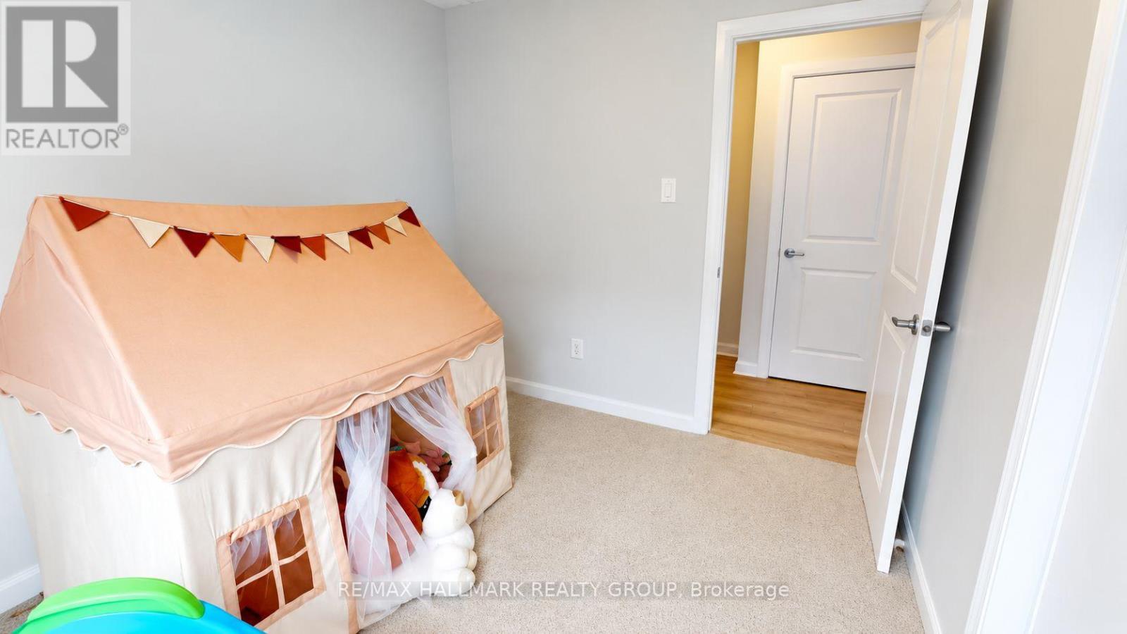 272 Elsie Macgill Walk, Ottawa, Ontario  K2W 0L2 - Photo 11 - X13787992