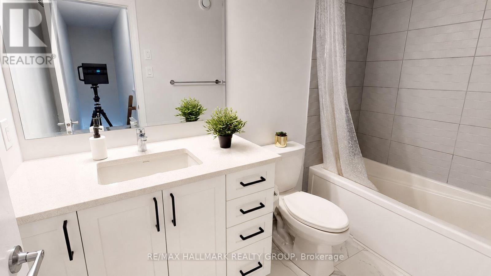 272 Elsie Macgill Walk, Ottawa, Ontario  K2W 0L2 - Photo 14 - X13787992