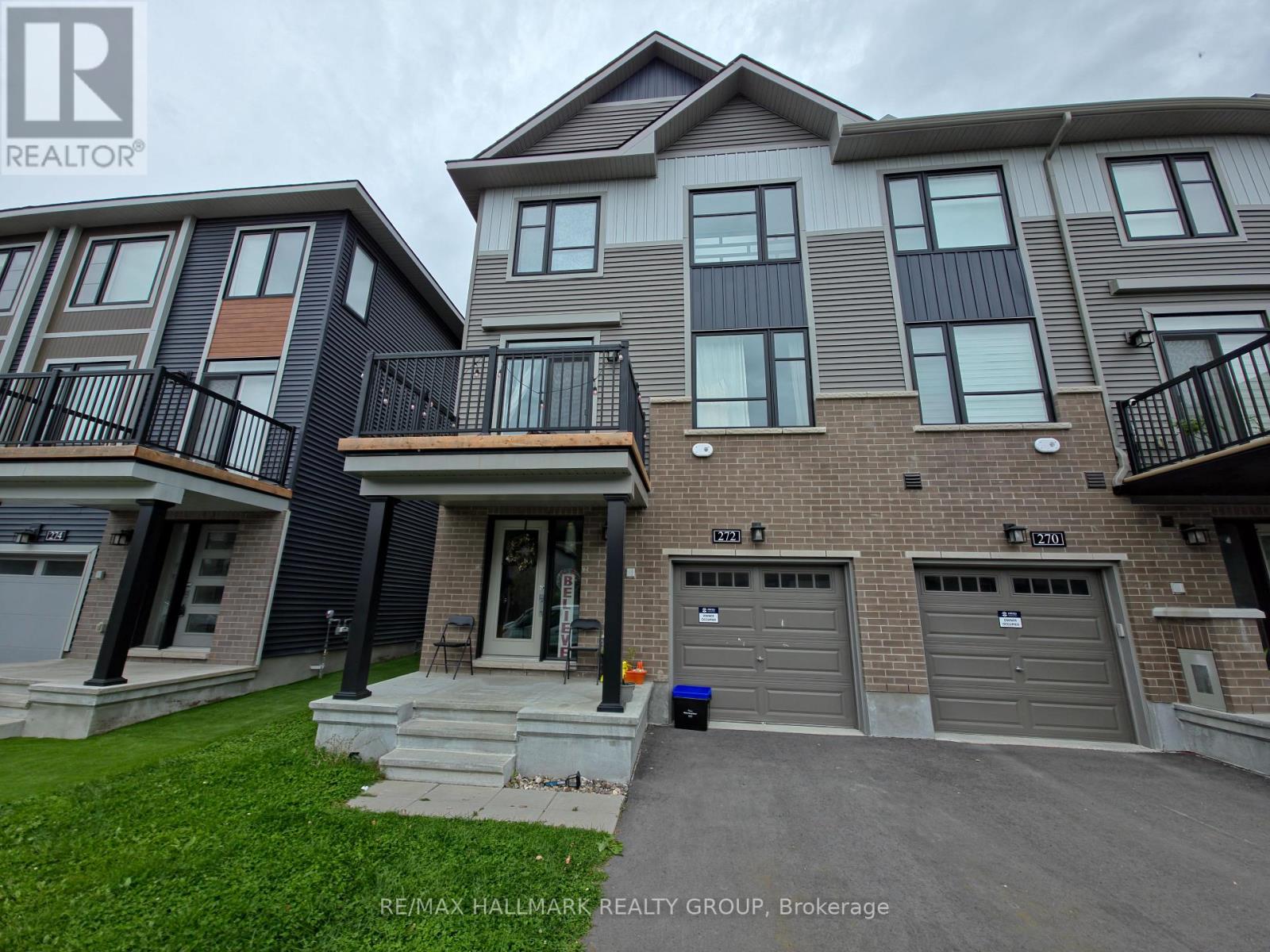 272 Elsie Macgill Walk, Ottawa, Ontario  K2W 0L2 - Photo 2 - X13787992