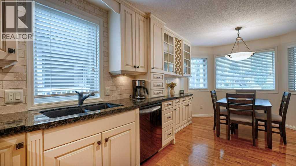 49 Douglasbank Gardens Se, Calgary, Alberta  T2Z 2C9 - Photo 10 - A2344934