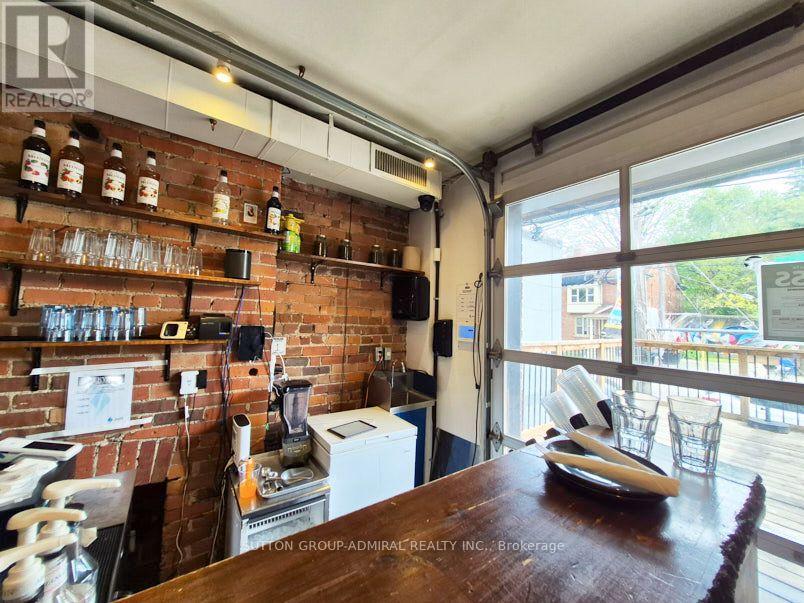 264 DUPONT STREET Toronto (Annex) Ontario Canada M5R1V7 4