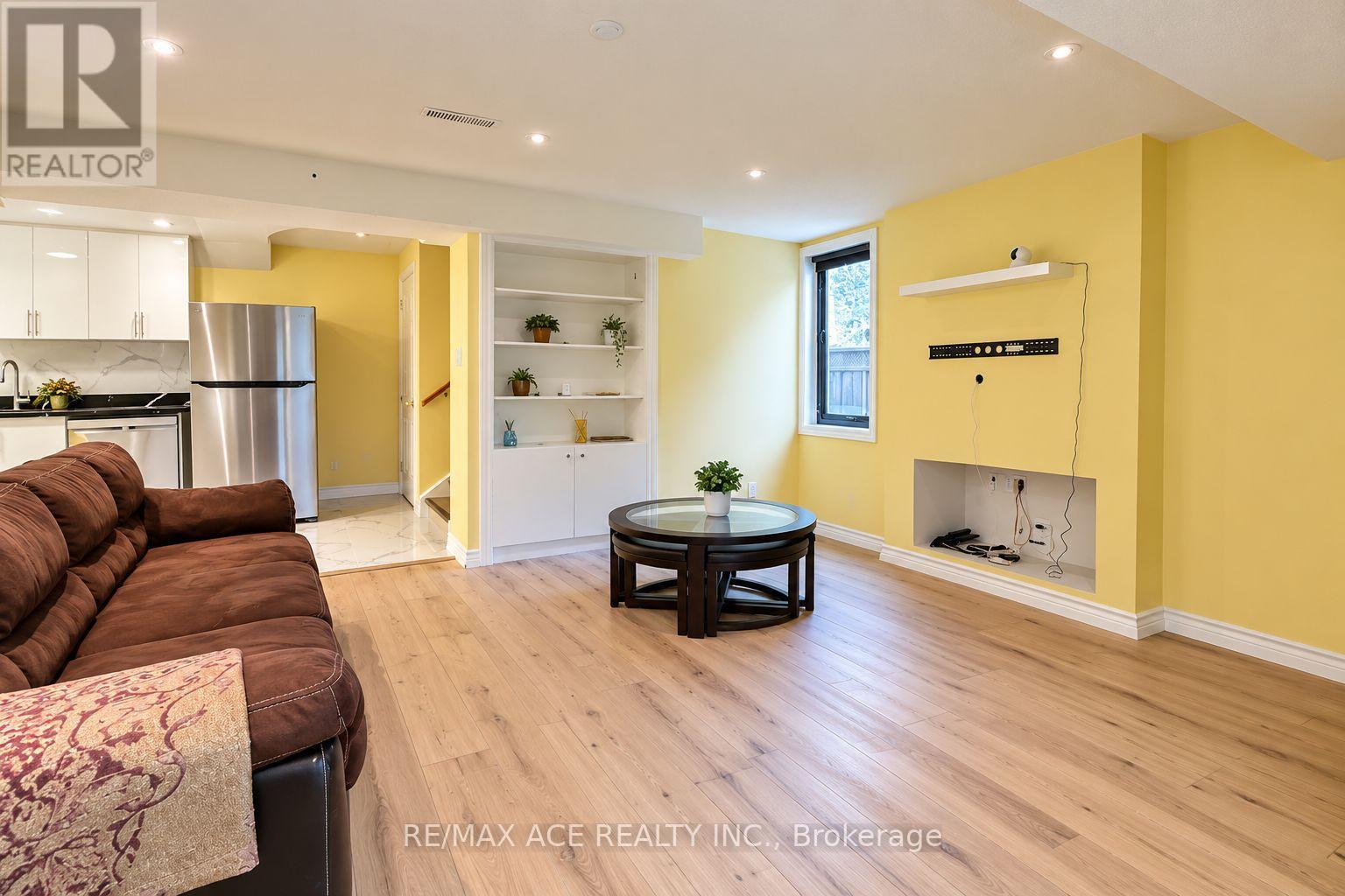 Unknown Address, ,    - Photo 2 - E13787994