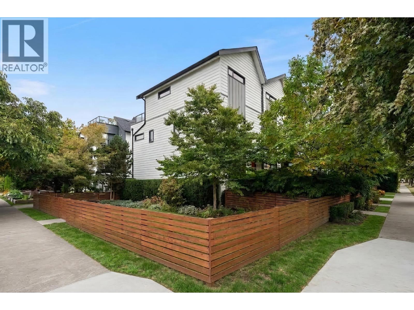 501 E 44TH AVENUE, vancouver, British Columbia