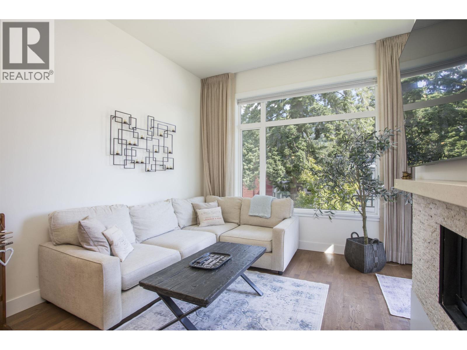 300 2432 Haywood Avenue, West Vancouver, British Columbia  V7V 1Y1 - Photo 6 - R3165799