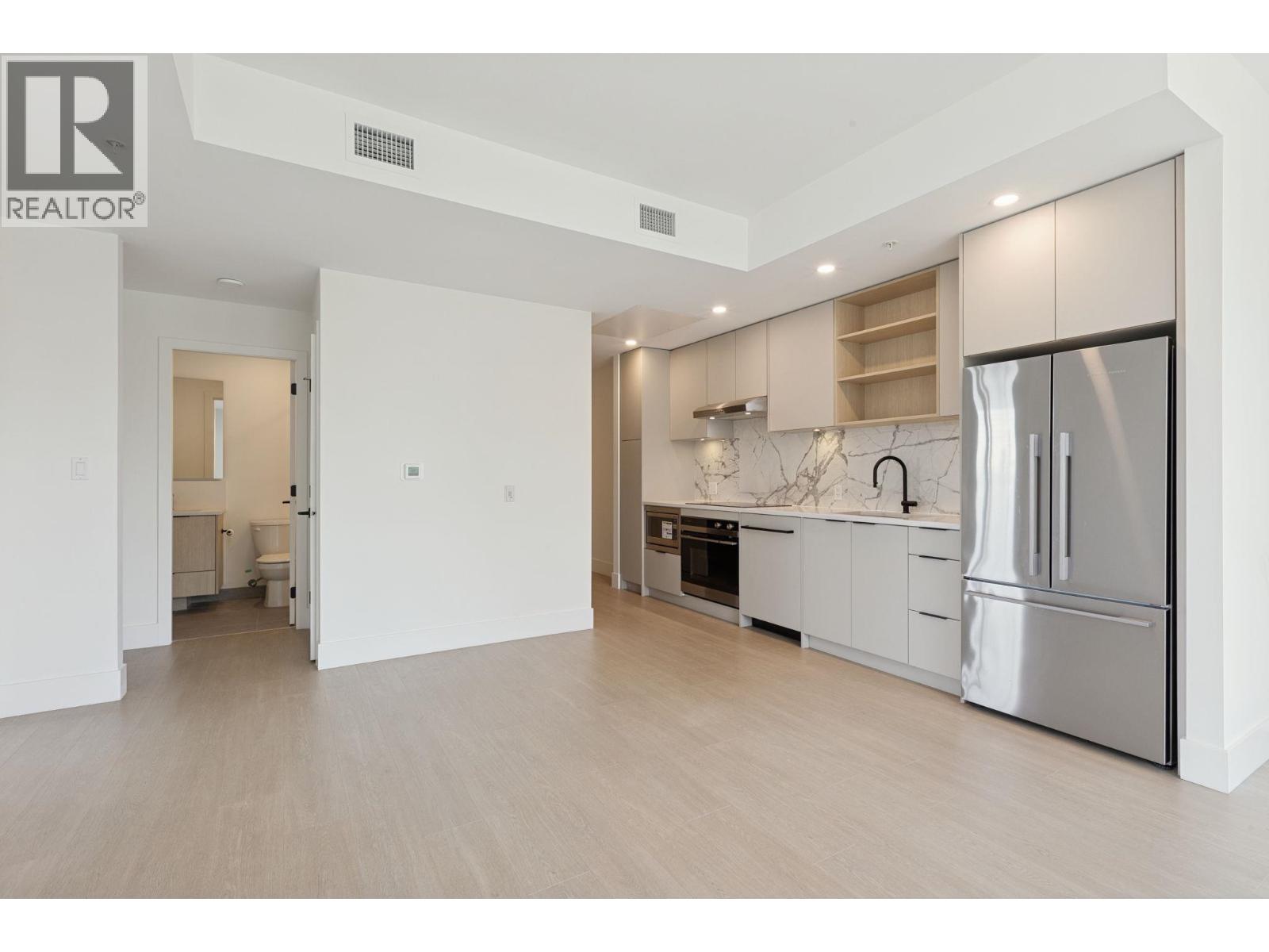 303 333 St. Davids Avenue, North Vancouver, British Columbia  V7L 3N7 - Photo 5 - R3165811