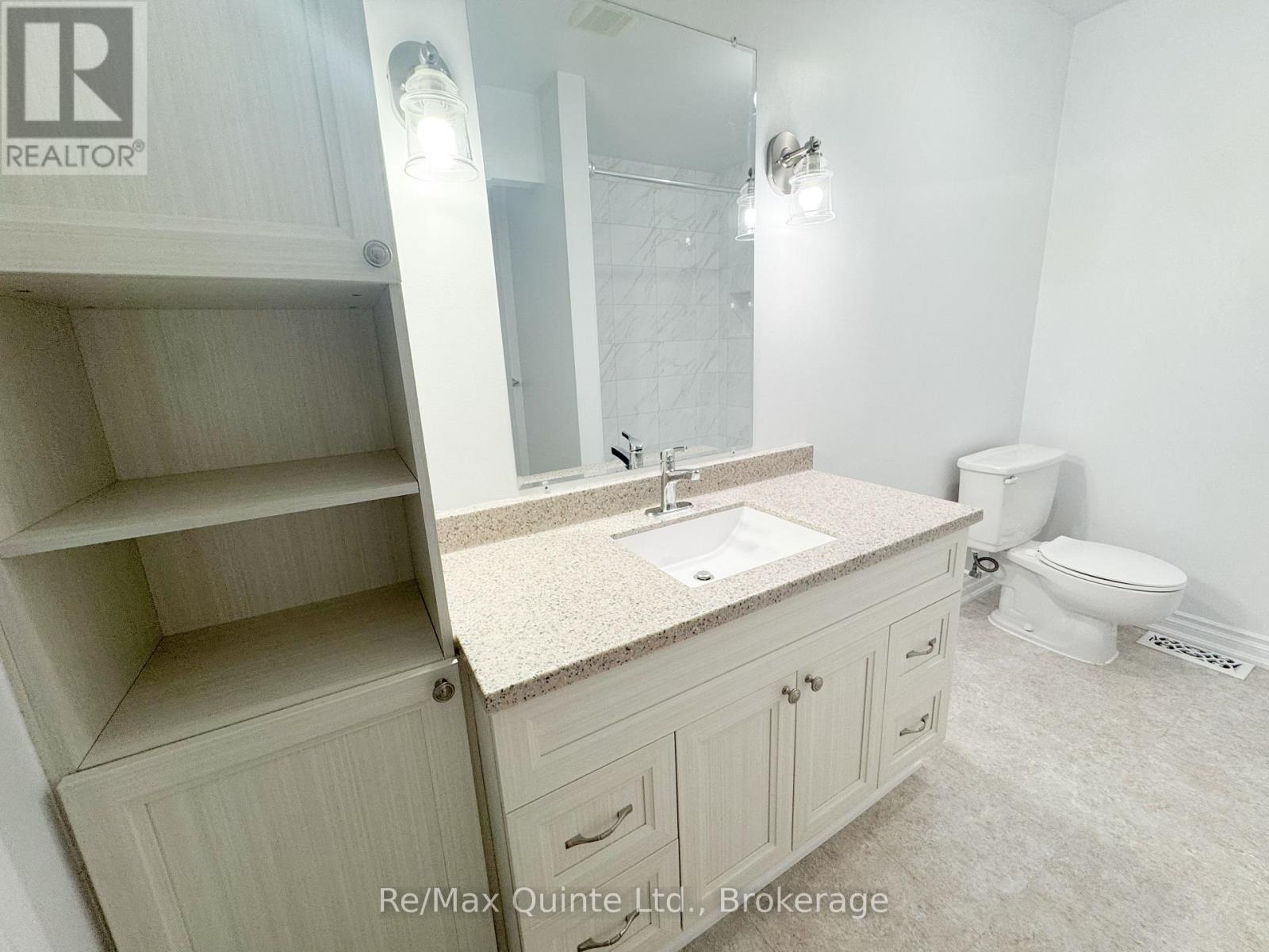 8 - 11 JANLYN CRESCENT photo 25