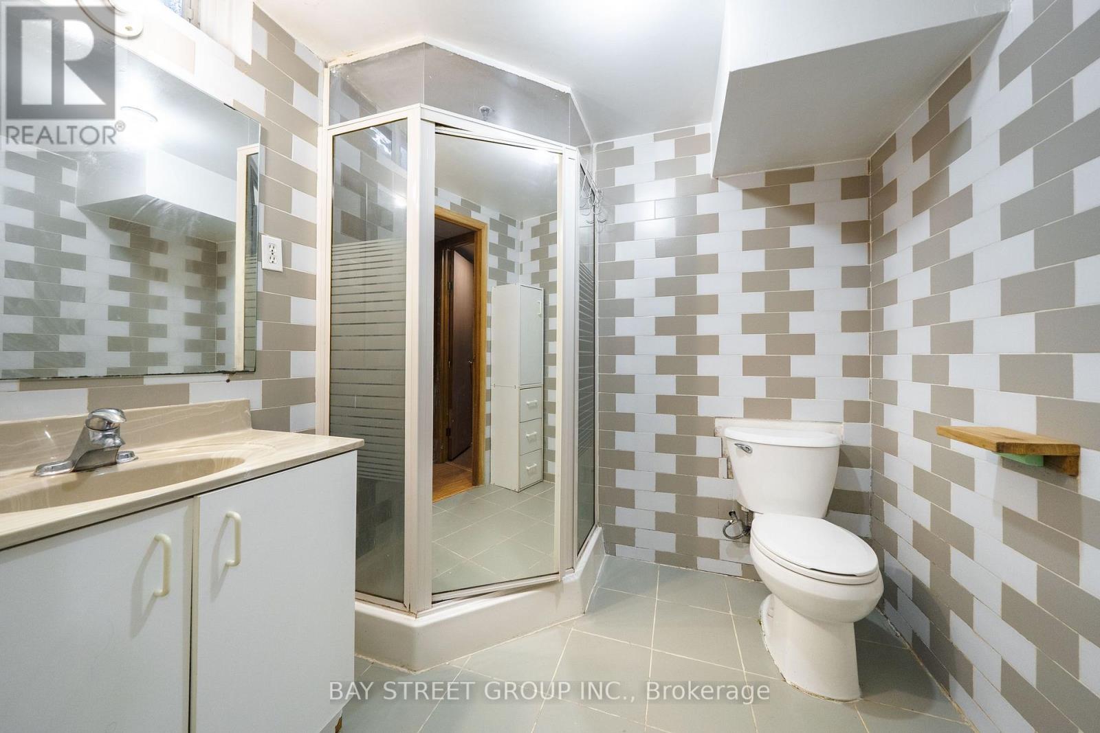 45 Thurman Road, Vaughan (Lakeview Estates), Ontario  L4J 6S6 - Photo 38 - N13788004