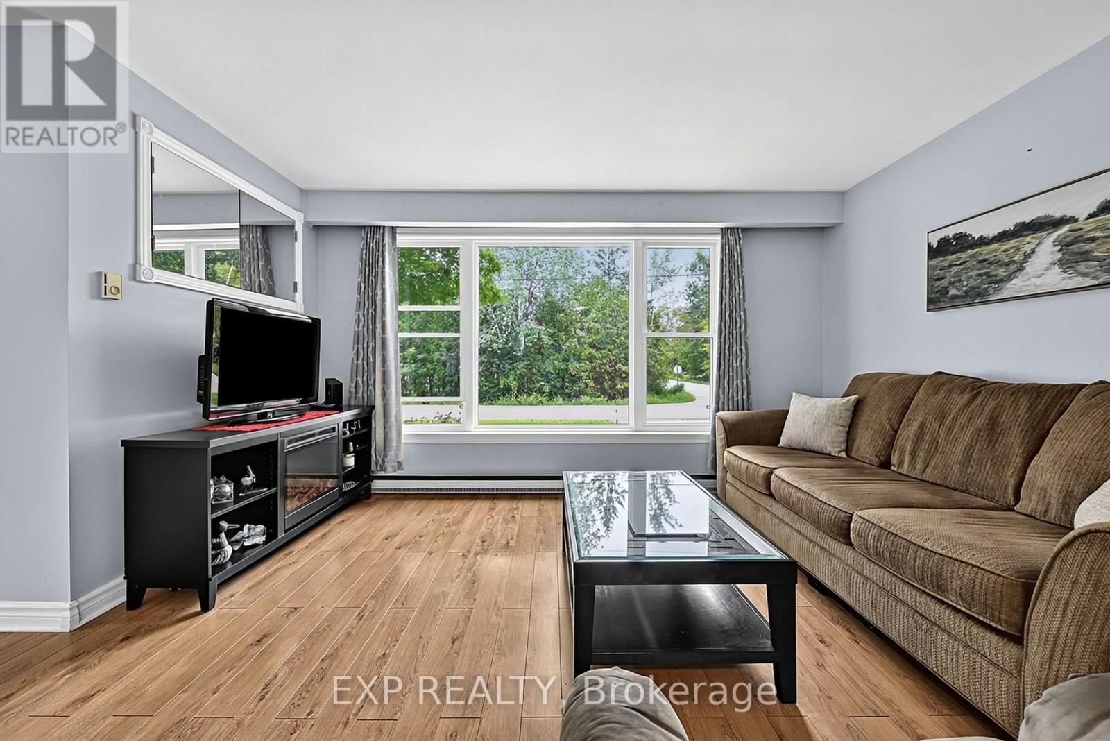 19 Faircrest Avenue, Georgina, Ontario  L0E 1L0 - Photo 11 - N13788028