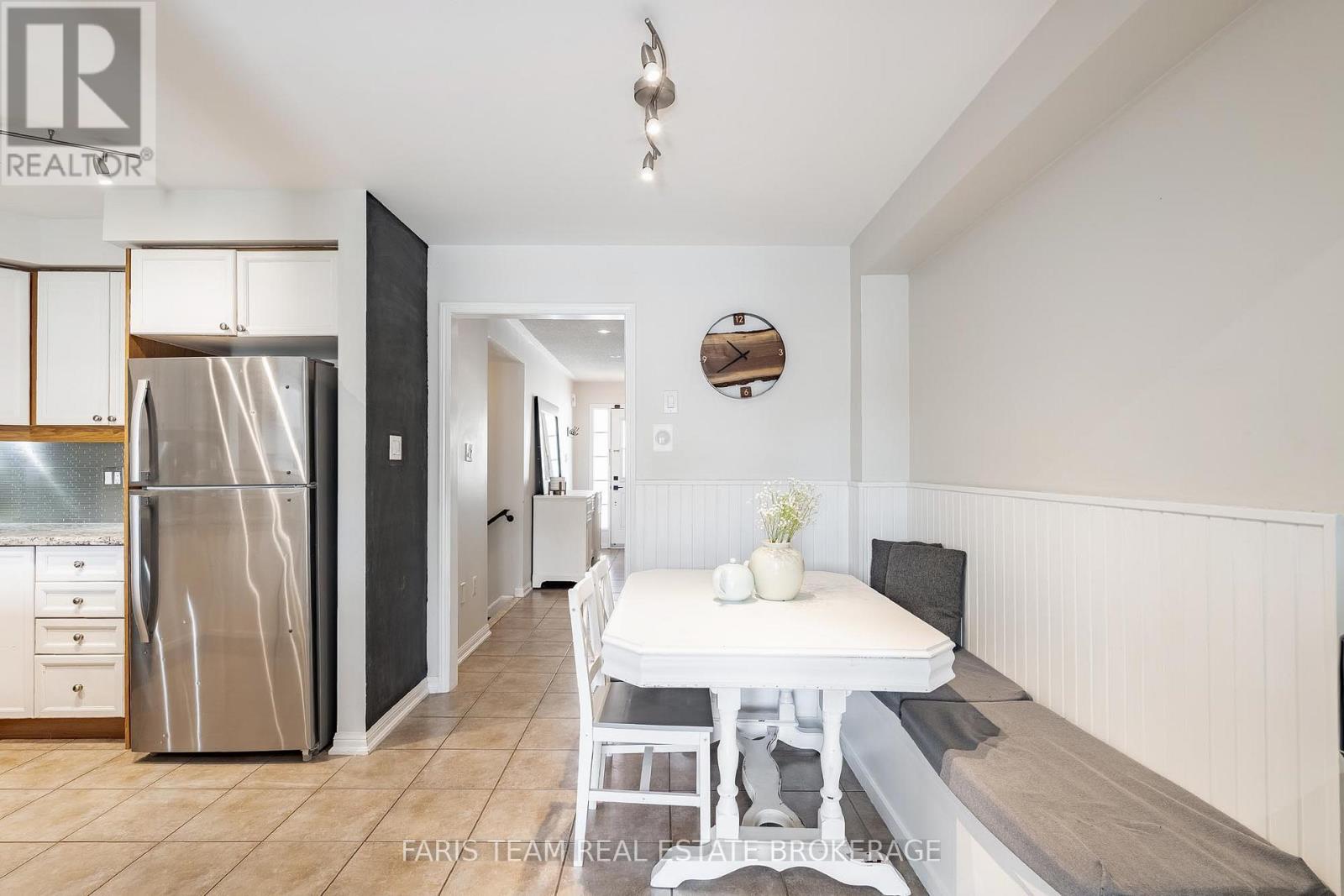 57 Winchester Terrace, Barrie, Ontario  L4M 0C8 - Photo 11 - S13788010