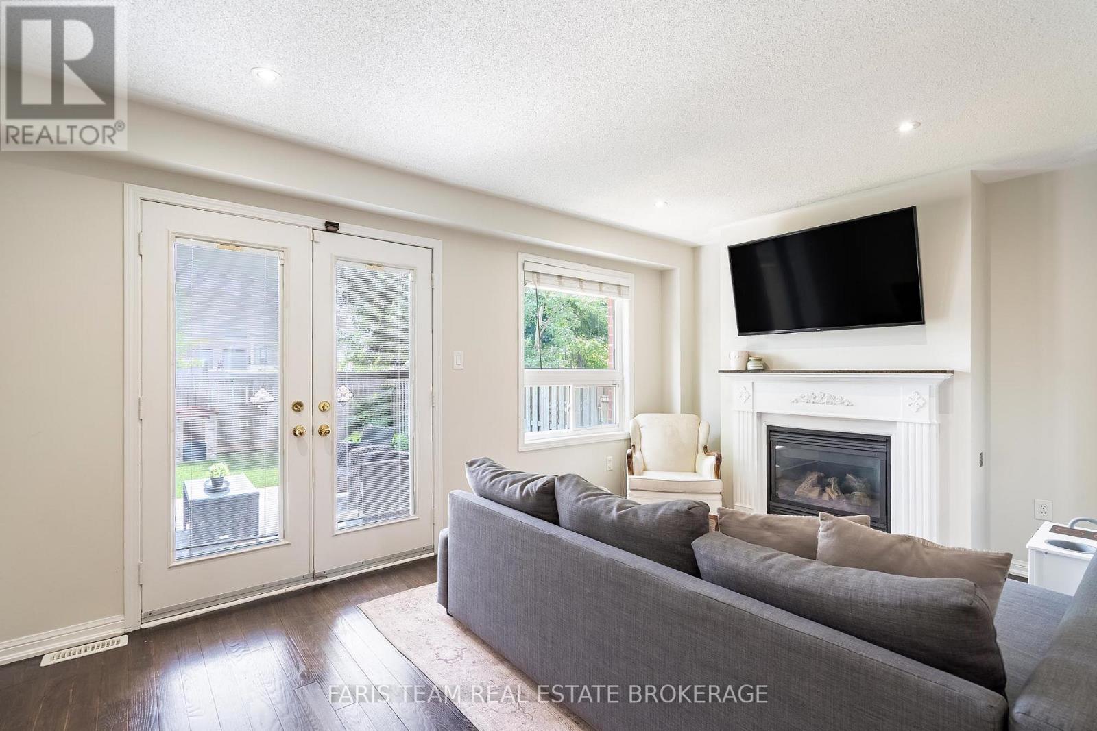 57 Winchester Terrace, Barrie, Ontario  L4M 0C8 - Photo 13 - S13788010