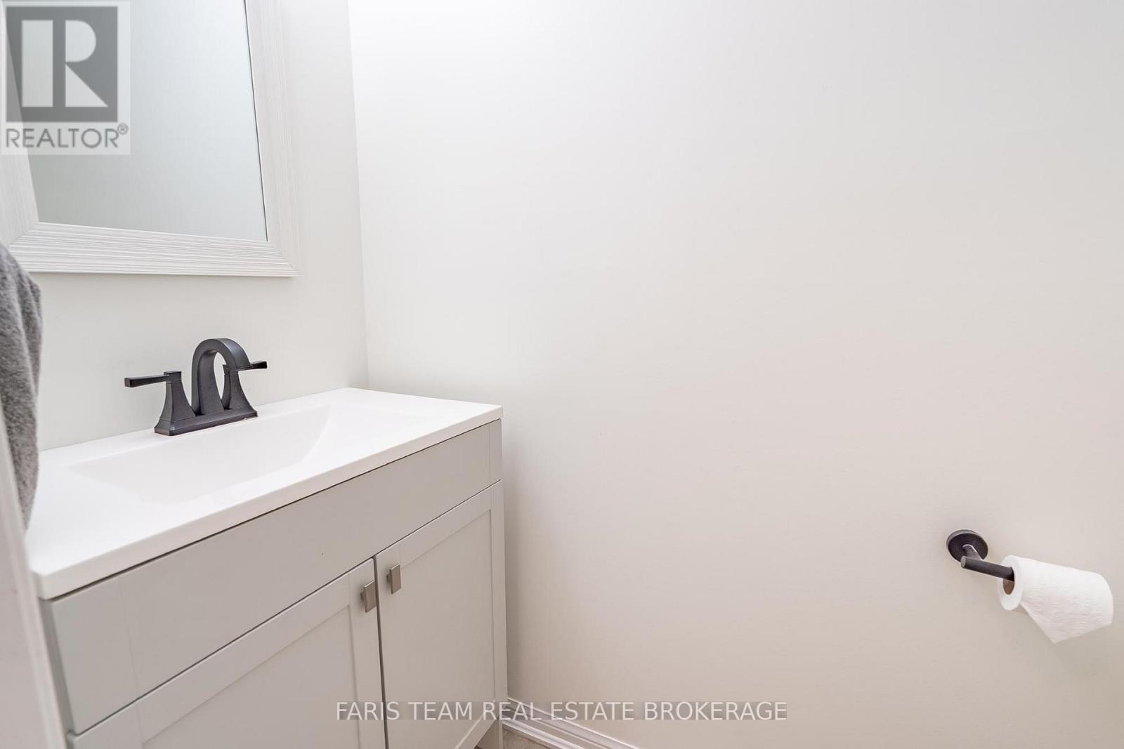 57 Winchester Terrace, Barrie, Ontario  L4M 0C8 - Photo 15 - S13788010