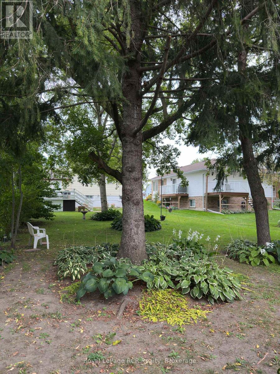 563 9th Street, Hanover, Ontario  N4N 1M3 - Photo 12 - X13788070